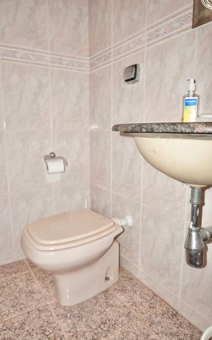 Casa à venda com 210m², 3 quartos e 3 vagas