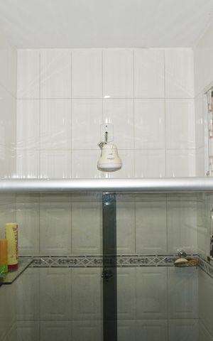 Casa à venda com 210m², 3 quartos e 3 vagas Casa à venda com 210m², 3 quartos e 3 vagasBanheiro Social