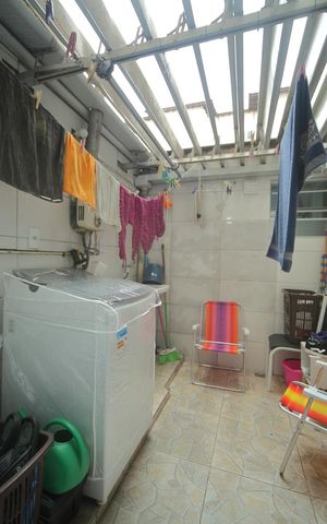 Apartamento à venda com 78m², 3 quartos e 1 vagaÁrea de Serviço