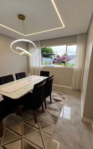 Casa à venda com 220m², 3 quartos e 4 vagas Casa à venda com 220m², 3 quartos e 4 vagasSala de Jantar