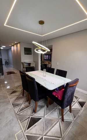Casa à venda com 220m², 3 quartos e 4 vagas Casa à venda com 220m², 3 quartos e 4 vagasSala de Jantar