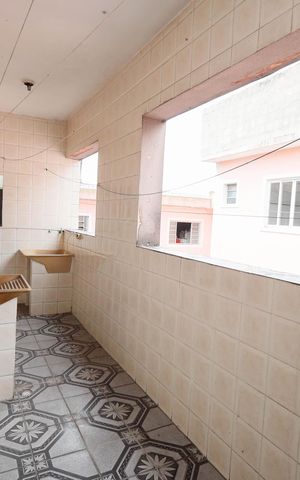 Casa para alugar com 77m², 2 quartos e sem vaga Casa para alugar com 77m², 2 quartos e sem vagaÁrea de Serviço