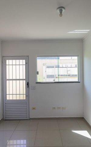 Casa para alugar com 80m², 2 quartos e 1 vaga Casa para alugar com 80m², 2 quartos e 1 vagaSala