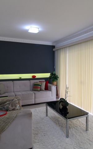Casa à venda com 380m², 4 quartos e 5 vagas Casa à venda com 380m², 4 quartos e 5 vagasSala de TV