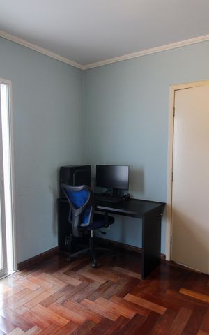 Casa à venda com 380m², 4 quartos e 5 vagas Casa à venda com 380m², 4 quartos e 5 vagasQuarto 2