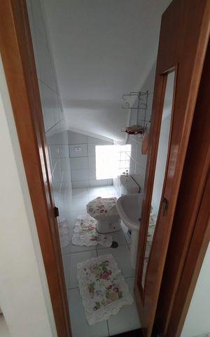Casa à venda com 204m², 3 quartos e 6 vagas Casa à venda com 204m², 3 quartos e 6 vagasBanheiro
