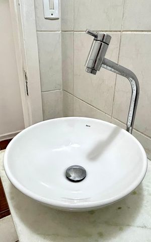Apartamento para alugar com 140m², 3 quartos e sem vaga Apartamento para alugar com 140m², 3 quartos e sem vagaBanheiro 2