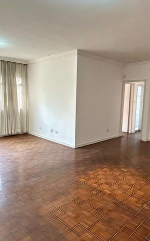 Apartamento para alugar com 140m², 3 quartos e sem vaga Apartamento para alugar com 140m², 3 quartos e sem vagaSala
