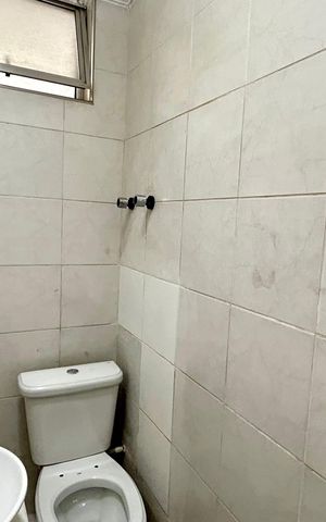 Apartamento para alugar com 140m², 3 quartos e sem vaga Apartamento para alugar com 140m², 3 quartos e sem vagaBanheiro 2