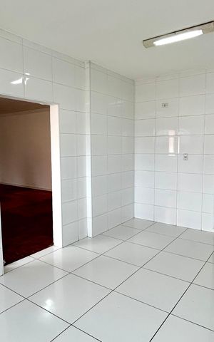 Apartamento para alugar com 140m², 3 quartos e sem vaga Apartamento para alugar com 140m², 3 quartos e sem vagaCozinha