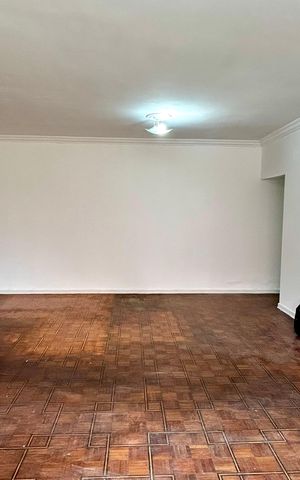 Apartamento para alugar com 140m², 3 quartos e sem vaga Apartamento para alugar com 140m², 3 quartos e sem vagaSala