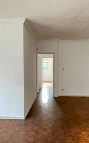 Apartamento para alugar com 140m², 3 quartos e sem vaga Apartamento para alugar com 140m², 3 quartos e sem vagaSala