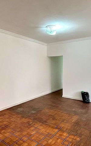 Apartamento para alugar com 140m², 3 quartos e sem vaga Apartamento para alugar com 140m², 3 quartos e sem vagaSala