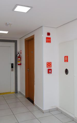 Apartamento para alugar com 44m², 2 quartos e 1 vagaÁrea comum - Saguão do prédio
