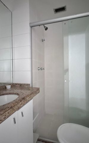 Apartamento à venda com 81m², 3 quartos e 1 vaga Apartamento à venda com 81m², 3 quartos e 1 vagaBanheiro Social