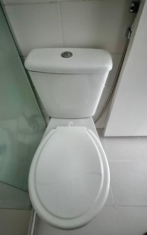 Apartamento à venda com 81m², 3 quartos e 1 vaga Apartamento à venda com 81m², 3 quartos e 1 vagaBanheiro Social