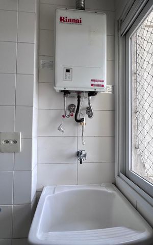 Apartamento à venda com 81m², 3 quartos e 1 vaga Apartamento à venda com 81m², 3 quartos e 1 vagaCozinha e Área de Serviço
