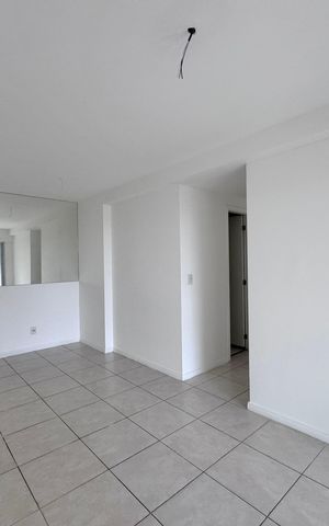 Apartamento à venda com 81m², 3 quartos e 1 vaga Apartamento à venda com 81m², 3 quartos e 1 vagaSala