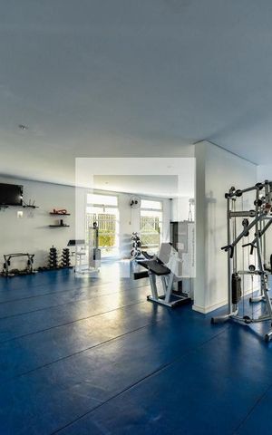 Apartamento à venda com 144m², 3 quartos e 2 vagas Apartamento à venda com 144m², 3 quartos e 2 vagasÁrea comum - Academia