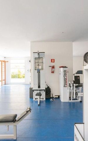 Apartamento à venda com 144m², 3 quartos e 2 vagas Apartamento à venda com 144m², 3 quartos e 2 vagasÁrea comum - Academia