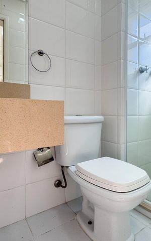 Apartamento à venda com 144m², 3 quartos e 2 vagas Apartamento à venda com 144m², 3 quartos e 2 vagasBanheiro - Suíte 1