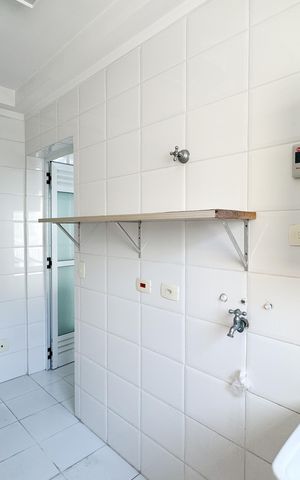 Apartamento à venda com 144m², 3 quartos e 2 vagas Apartamento à venda com 144m², 3 quartos e 2 vagasÁrea de Serviço