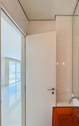 Apartamento à venda com 144m², 3 quartos e 2 vagas Apartamento à venda com 144m², 3 quartos e 2 vagasLavabo