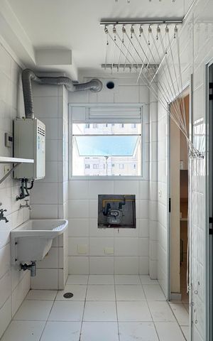 Apartamento à venda com 144m², 3 quartos e 2 vagas Apartamento à venda com 144m², 3 quartos e 2 vagasÁrea de Serviço