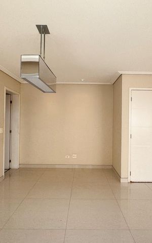 Apartamento à venda com 144m², 3 quartos e 2 vagas Apartamento à venda com 144m², 3 quartos e 2 vagasSala