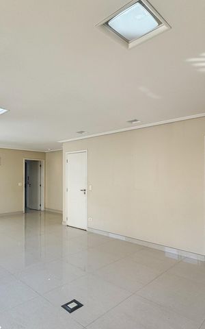 Apartamento à venda com 144m², 3 quartos e 2 vagas Apartamento à venda com 144m², 3 quartos e 2 vagasSala