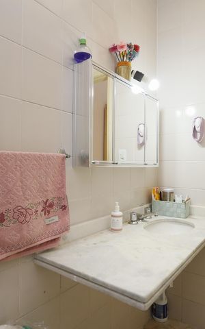 Casa à venda com 121m², 3 quartos e 2 vagasBanheiro da Suíte