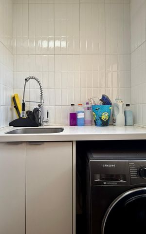 Apartamento à venda com 148m², 3 quartos e 3 vagas Apartamento à venda com 148m², 3 quartos e 3 vagasÁrea de Serviço