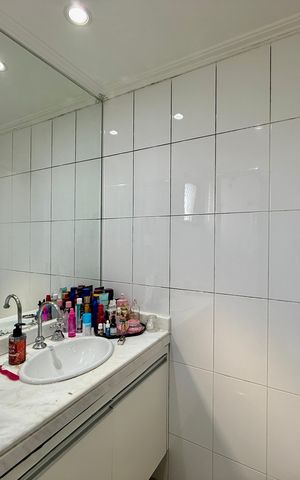 Apartamento à venda com 148m², 3 quartos e 3 vagas Apartamento à venda com 148m², 3 quartos e 3 vagasBanheiro Suíte 2