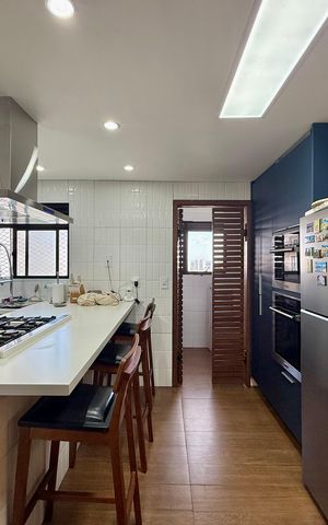 Apartamento à venda com 148m², 3 quartos e 3 vagas Apartamento à venda com 148m², 3 quartos e 3 vagasCozinha