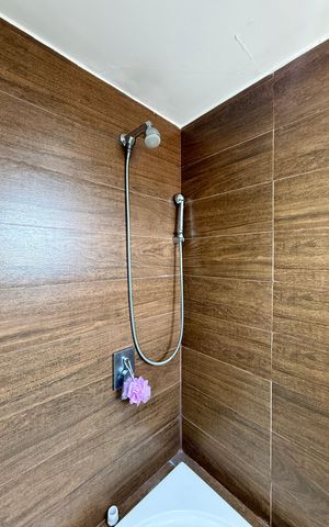 Apartamento à venda com 148m², 3 quartos e 3 vagas Apartamento à venda com 148m², 3 quartos e 3 vagasBanheiro Suíte 1