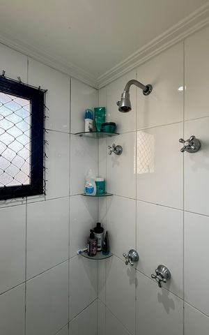 Apartamento à venda com 148m², 3 quartos e 3 vagas Apartamento à venda com 148m², 3 quartos e 3 vagasBanheiro Suíte 3