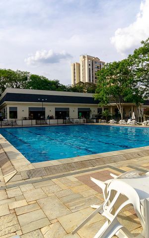 Apartamento à venda com 148m², 3 quartos e 3 vagas Apartamento à venda com 148m², 3 quartos e 3 vagasPiscina