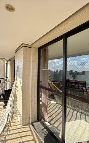 Apartamento à venda com 148m², 3 quartos e 3 vagas Apartamento à venda com 148m², 3 quartos e 3 vagasSacada