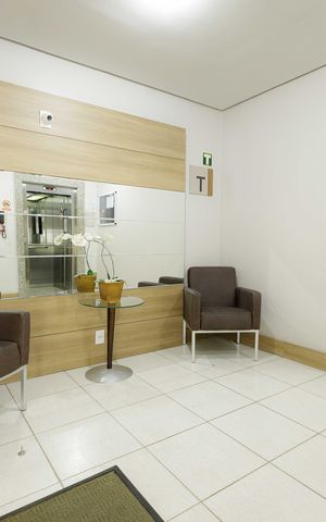Apartamento à venda com 80m², 2 quartos e 2 vagasHall de entrada
