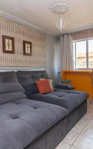 Casa à venda com 126m², 4 quartos e 1 vaga Casa à venda com 126m², 4 quartos e 1 vagaSala