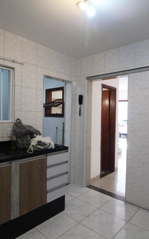Casa de condomínio à venda com 60m², 2 quartos e 2 vagasCozinha