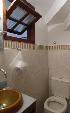 Casa de condomínio à venda com 60m², 2 quartos e 2 vagasLavabo