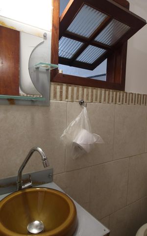 Casa de condomínio à venda com 60m², 2 quartos e 2 vagasLavabo