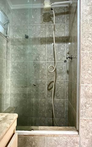 Apartamento à venda com 67m², 2 quartos e 1 vaga Apartamento à venda com 67m², 2 quartos e 1 vagaBanheiro