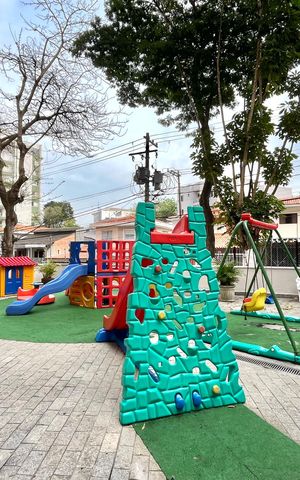 Apartamento para alugar com 83m², 2 quartos e 1 vaga Apartamento para alugar com 83m², 2 quartos e 1 vagaÁrea comum - Playground