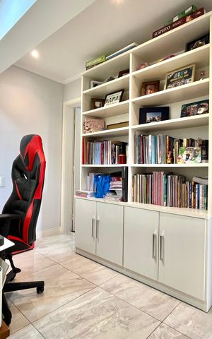 Apartamento para alugar com 83m², 2 quartos e 1 vaga Apartamento para alugar com 83m², 2 quartos e 1 vagaEscritório