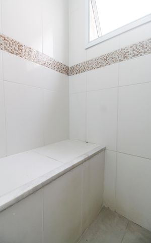 Apartamento à venda com 70m², 2 quartos e 2 vagas Apartamento à venda com 70m², 2 quartos e 2 vagasBanheiro