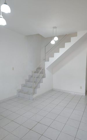 Casa de condomínio para alugar com 115m², 2 quartos e 2 vagas