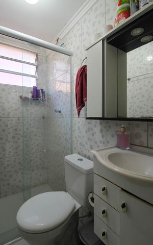 Apartamento à venda com 62m², 2 quartos e 1 vaga Apartamento à venda com 62m², 2 quartos e 1 vagaBanheiro