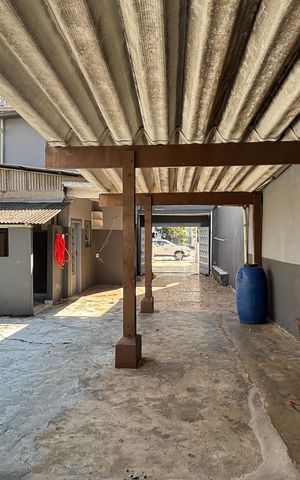 Casa à venda com 252m², 4 quartos e 6 vagas Casa à venda com 252m², 4 quartos e 6 vagasVista da Quarto da Edícula